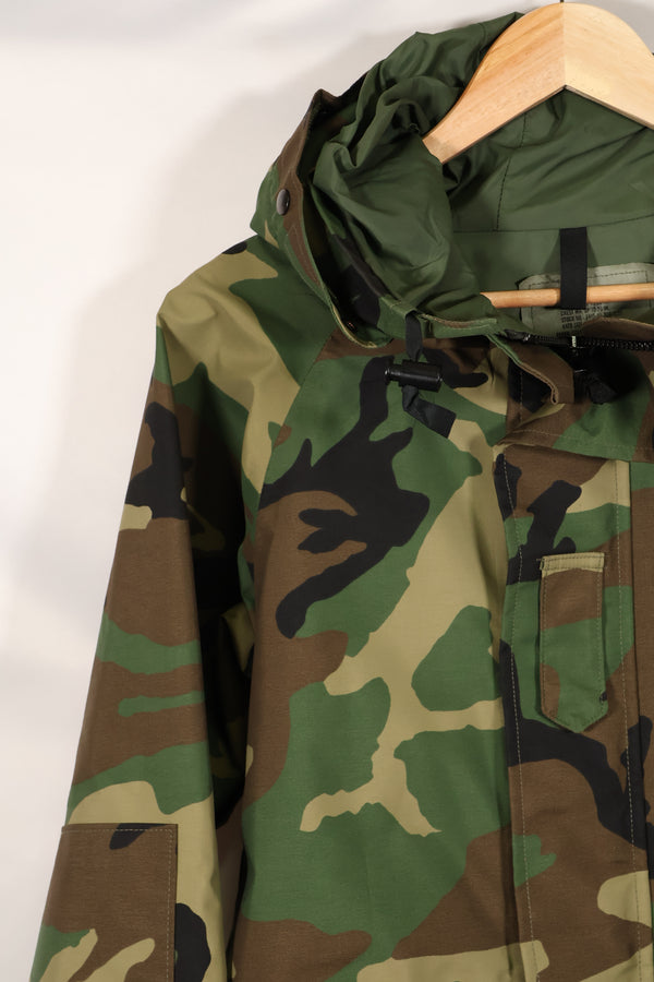 2004  X-S-S U.S. Army Woodland Camouflage ECWCS Gen1 Gore-Tex Late Model Used