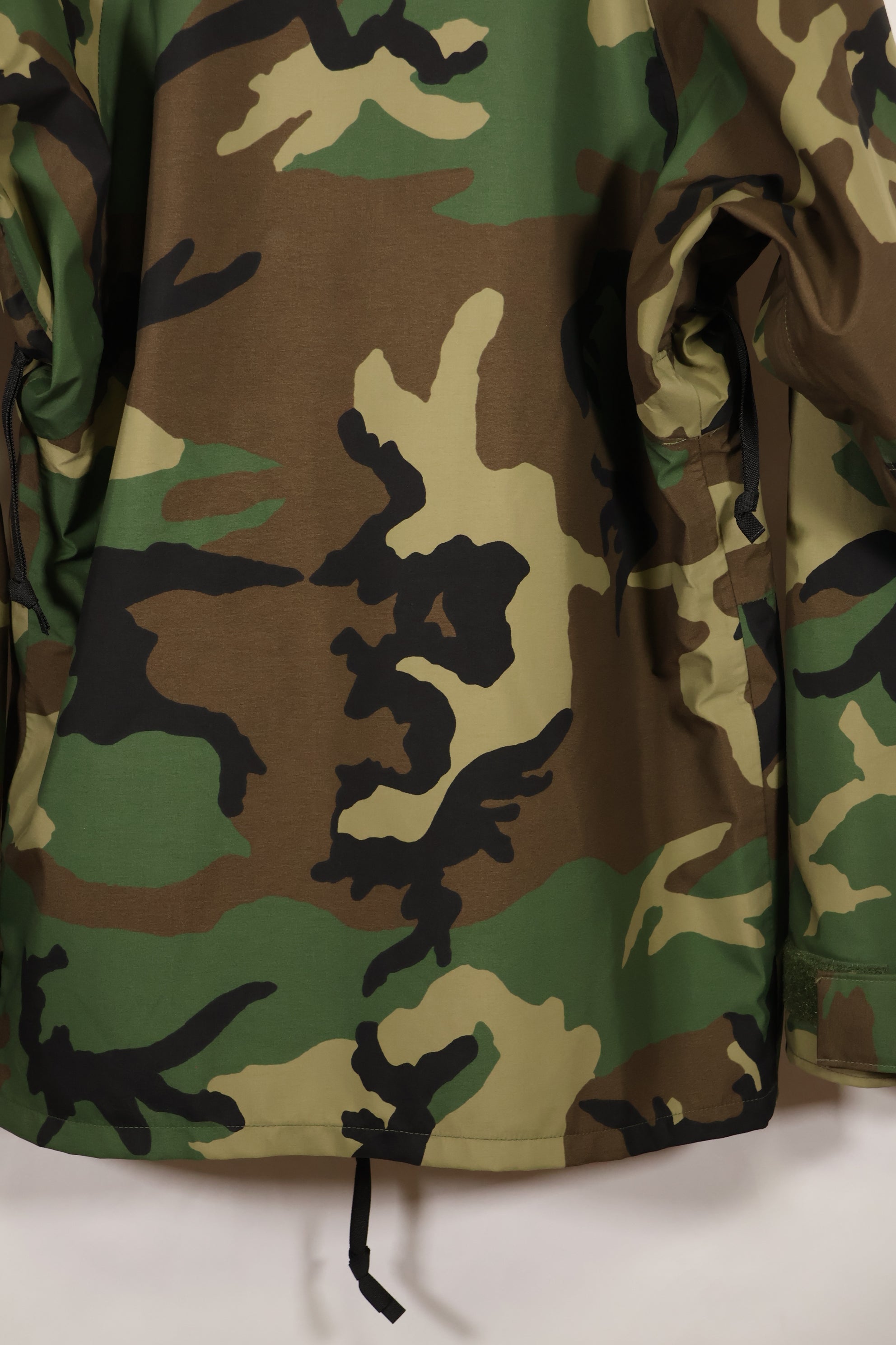 2004  X-S-S U.S. Army Woodland Camouflage ECWCS Gen1 Gore-Tex Late Model Used