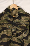 Real US-S Okinawa Tiger Tiger Stripe US Cut Shirt Japanese Mainland Sewing Used