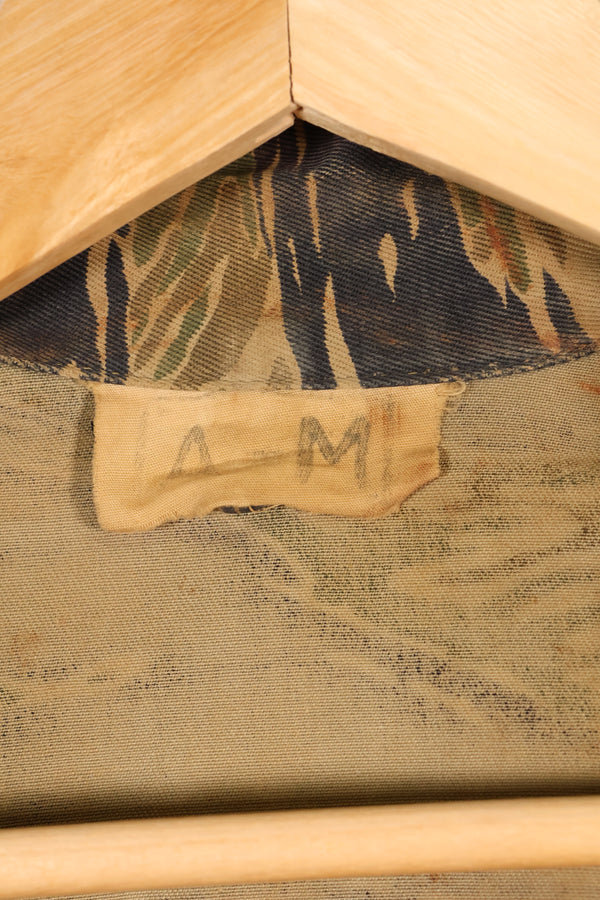 1960's semi A-M silver tiger shirt Asian cut epaulette modified used