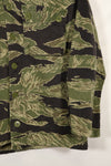 Mid-1960s US Cut Okinawa Tiger Lime Green Color Tiger Stripe Shirt Used