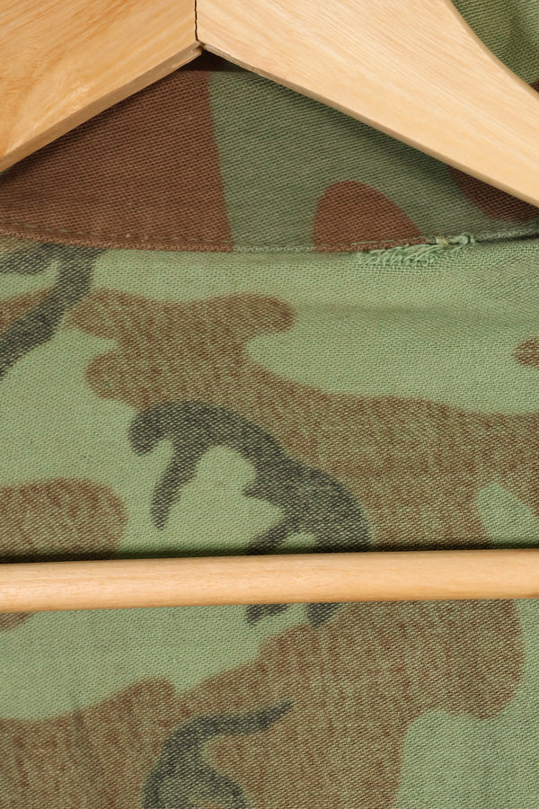 1960 年代南越 ARVN 绿叶迷彩衬衫，二手货。