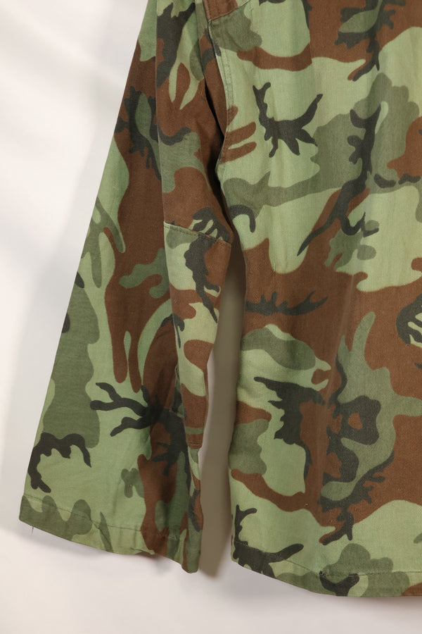 1960 年代南越 ARVN 绿叶迷彩衬衫，二手货。