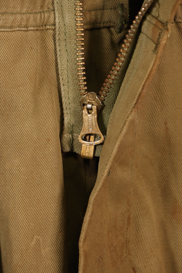 1940 年代 40R 二战 M42 跳伞夹克，无腰带，有污渍，使用过。