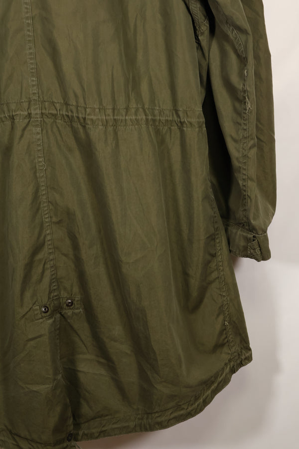 Early 1950s MEDIUM US Army M51 Field Parka, shell only, used.