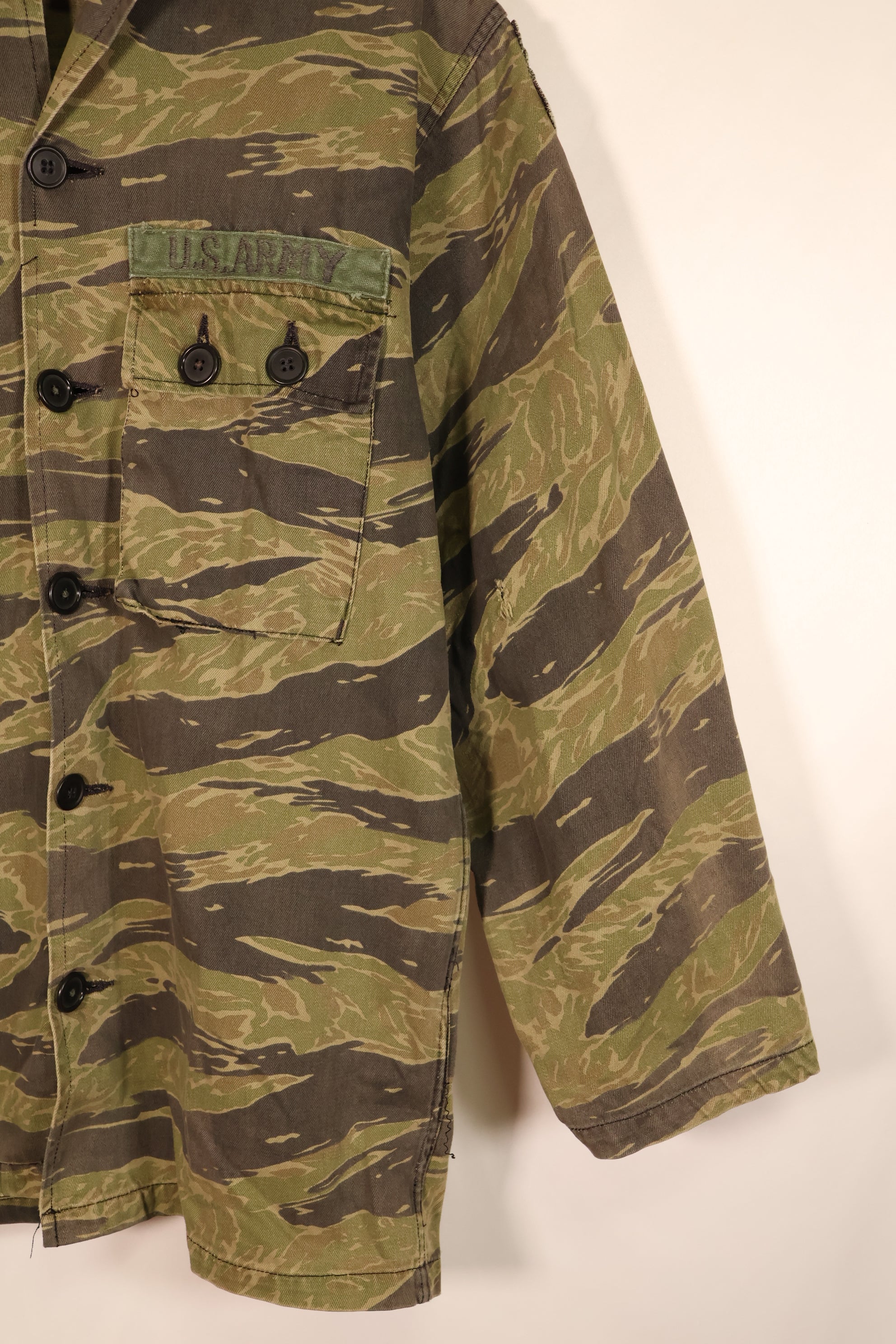 Circa 1970–71, US-M, TO81, Silver Tiger Pattern, Tiger Stripe Shirt, with Patch, Used