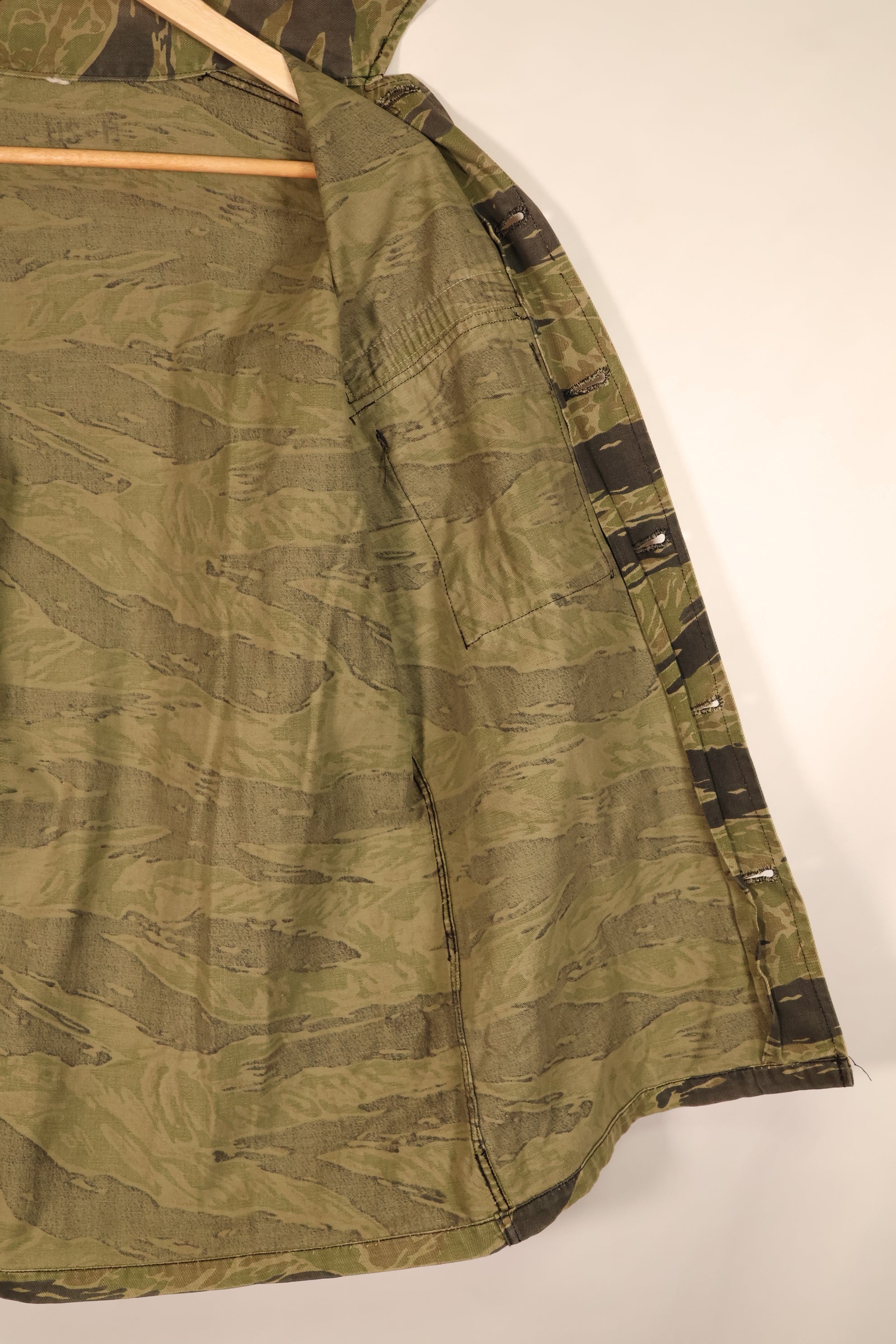 Circa 1970–71, US-M, TO81, Silver Tiger Pattern, Tiger Stripe Shirt, with Patch, Used
