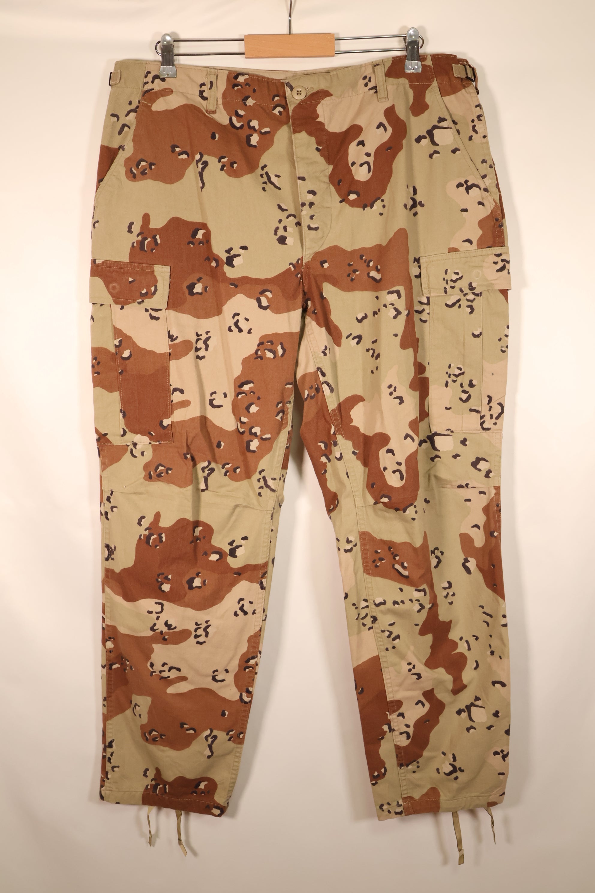 1990 Model—L-R—6C Desert Pattern—Chocolate Chip Camo—Pants—Faded—Used