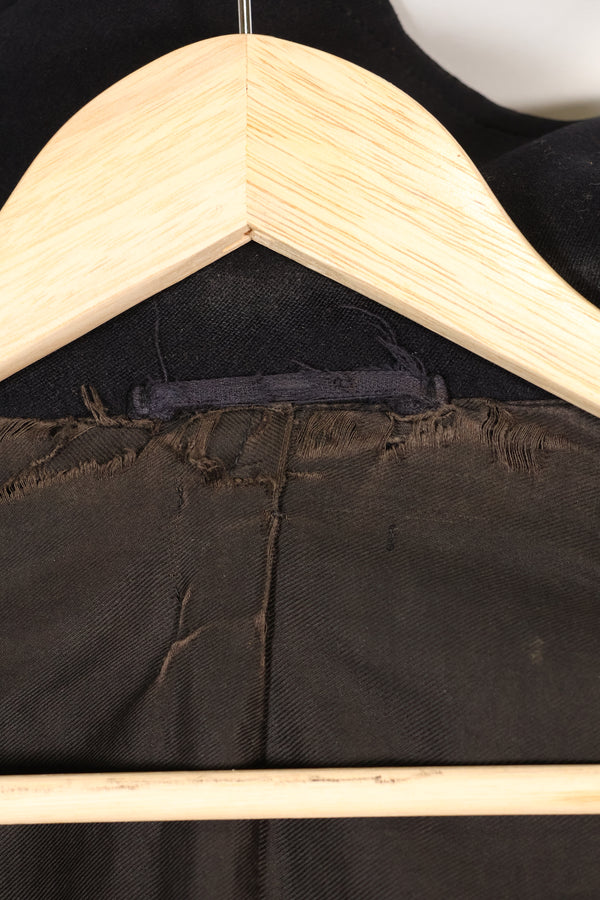 1940's estimated 38 approx. 10 buttons U.S. Navy pea coat in good condition B