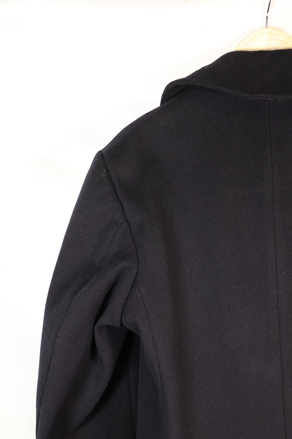 1940's estimated 38 approx. 10 buttons U.S. Navy pea coat in good condition B