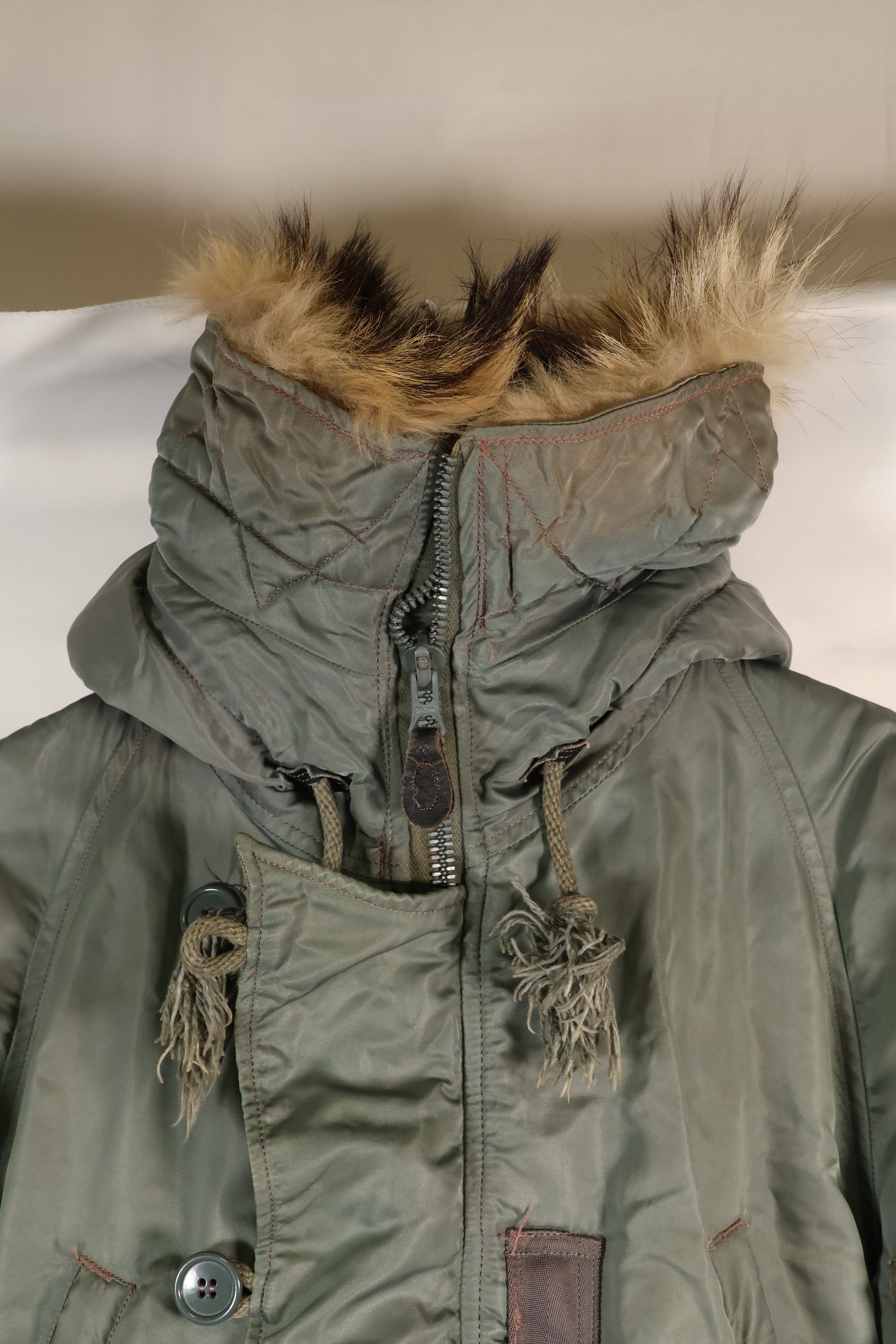 20 世纪 50 年代中号黑色标签 N-3B Heavy Zone 飞行夹克，二手。