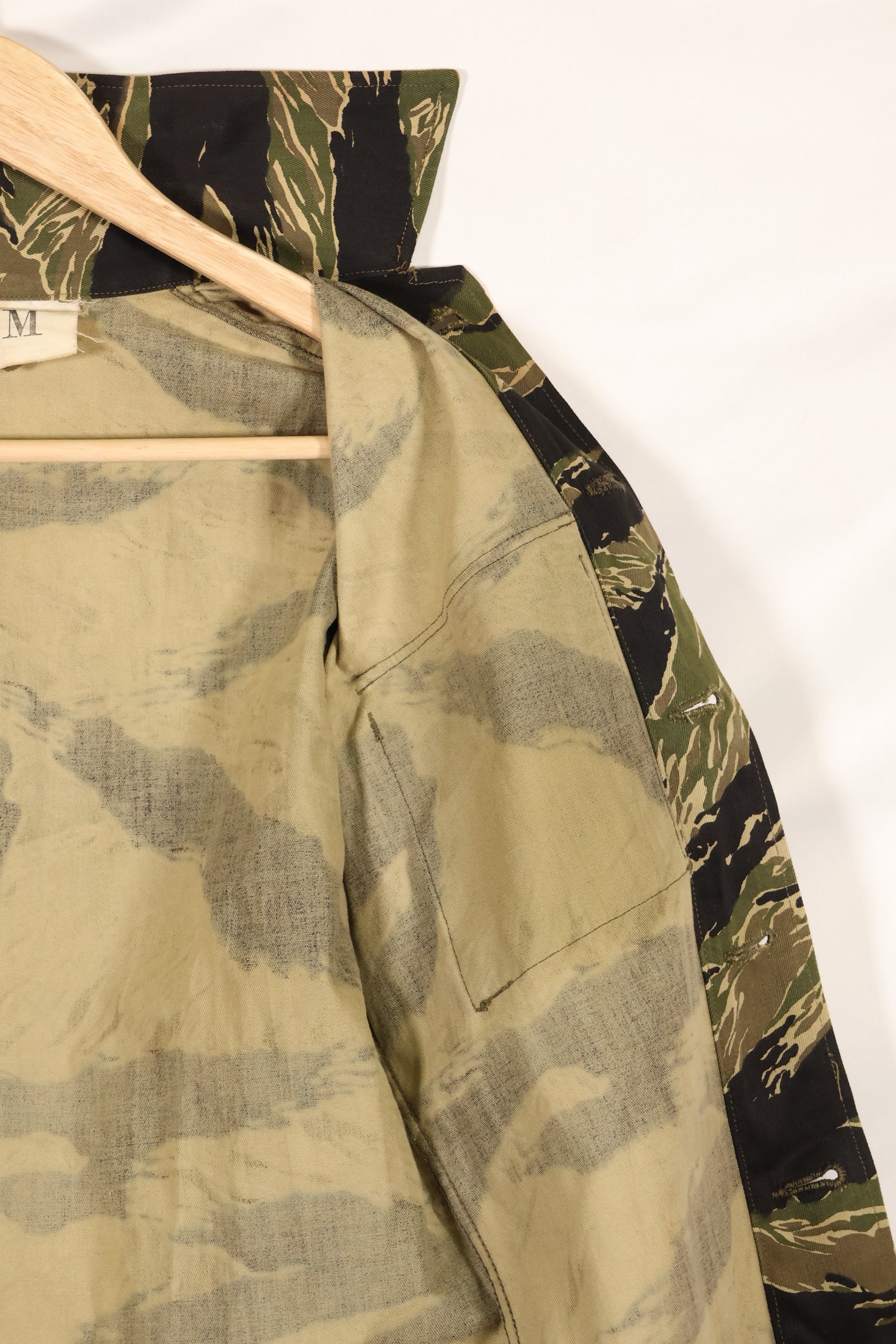 1960s Deadstock A-M Okinawa Tiger Tiger Stripe Shirt Asian Cut