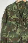 Real 1967 non ripstop ERDL jungle fatigues jacket, faded, used.