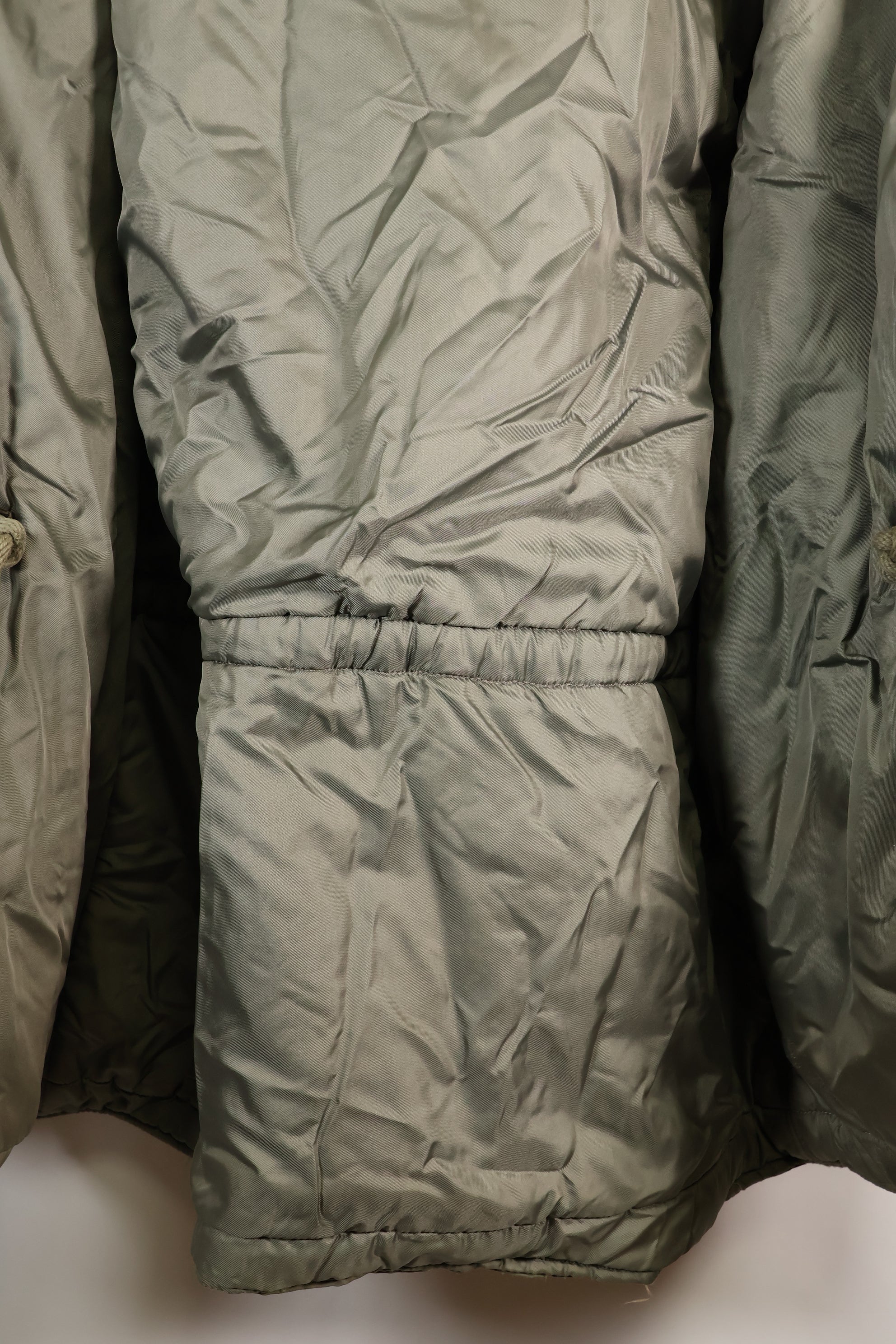 20 世纪 50 年代美国空军 N-3B 重型区机组人员用过的大型飞行夹克。