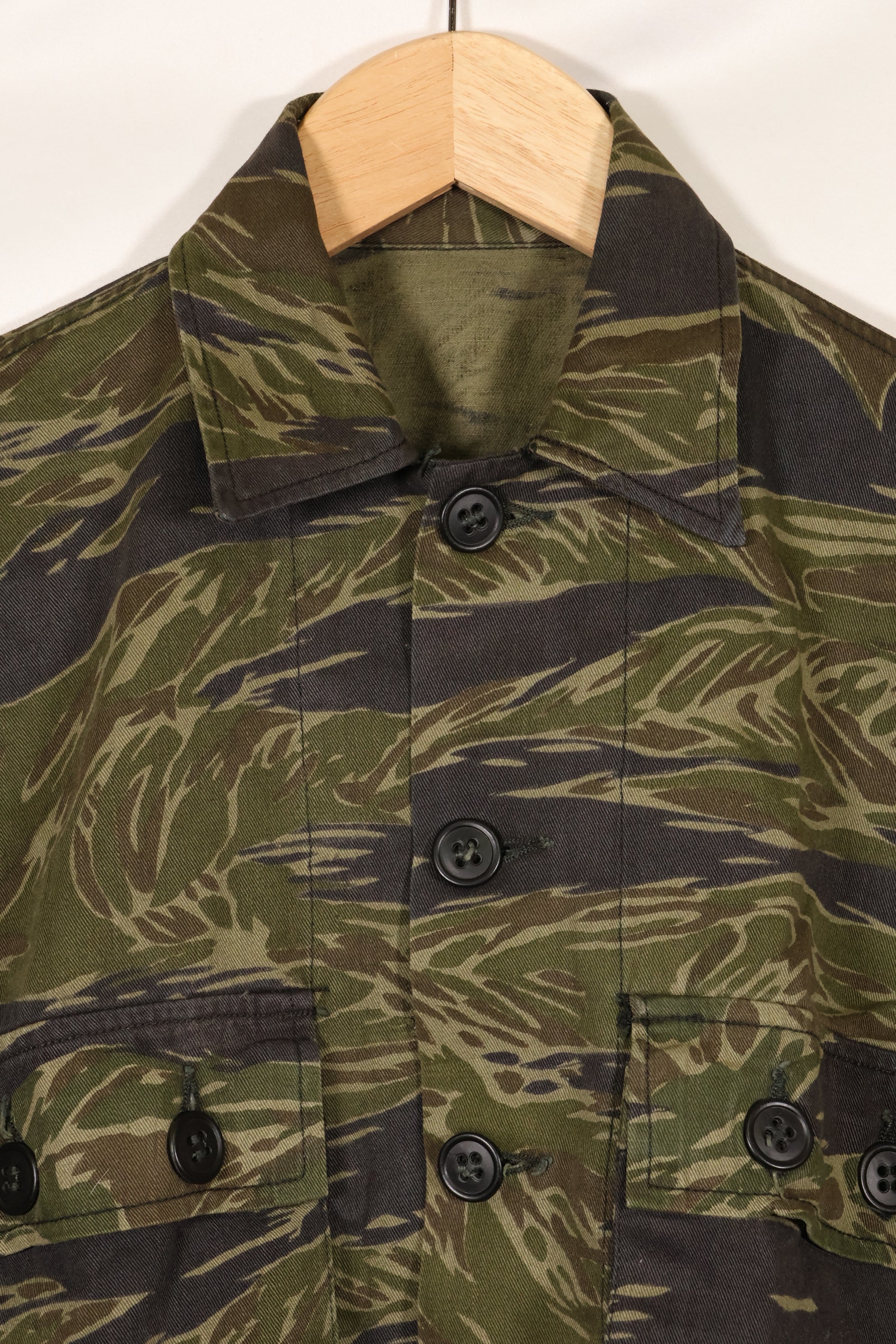 Real TO78 Okinawa Tiger Tiger Stripe Shirt No Stamp Used