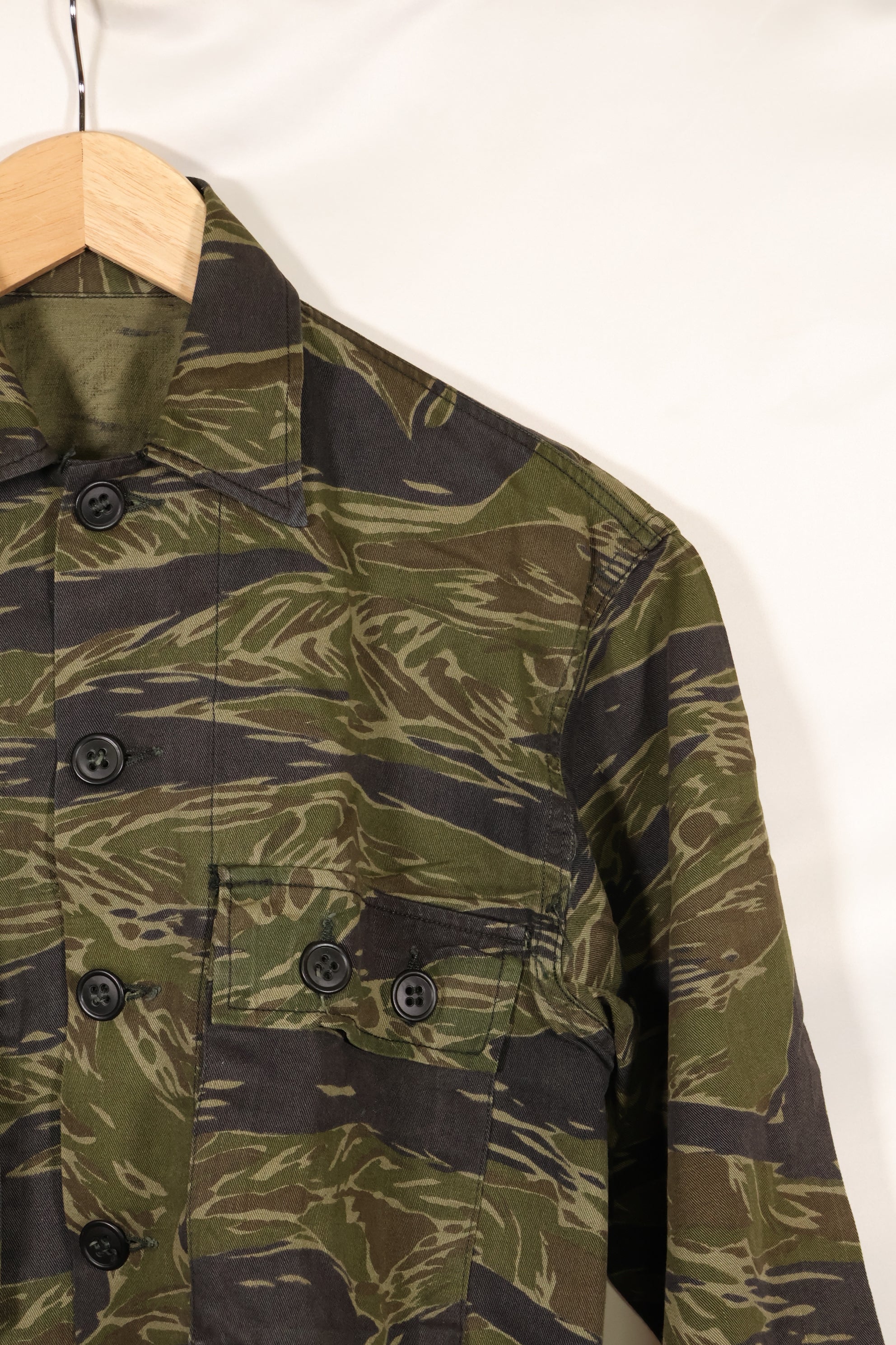 Real TO78 Okinawa Tiger Tiger Stripe Shirt No Stamp Used
