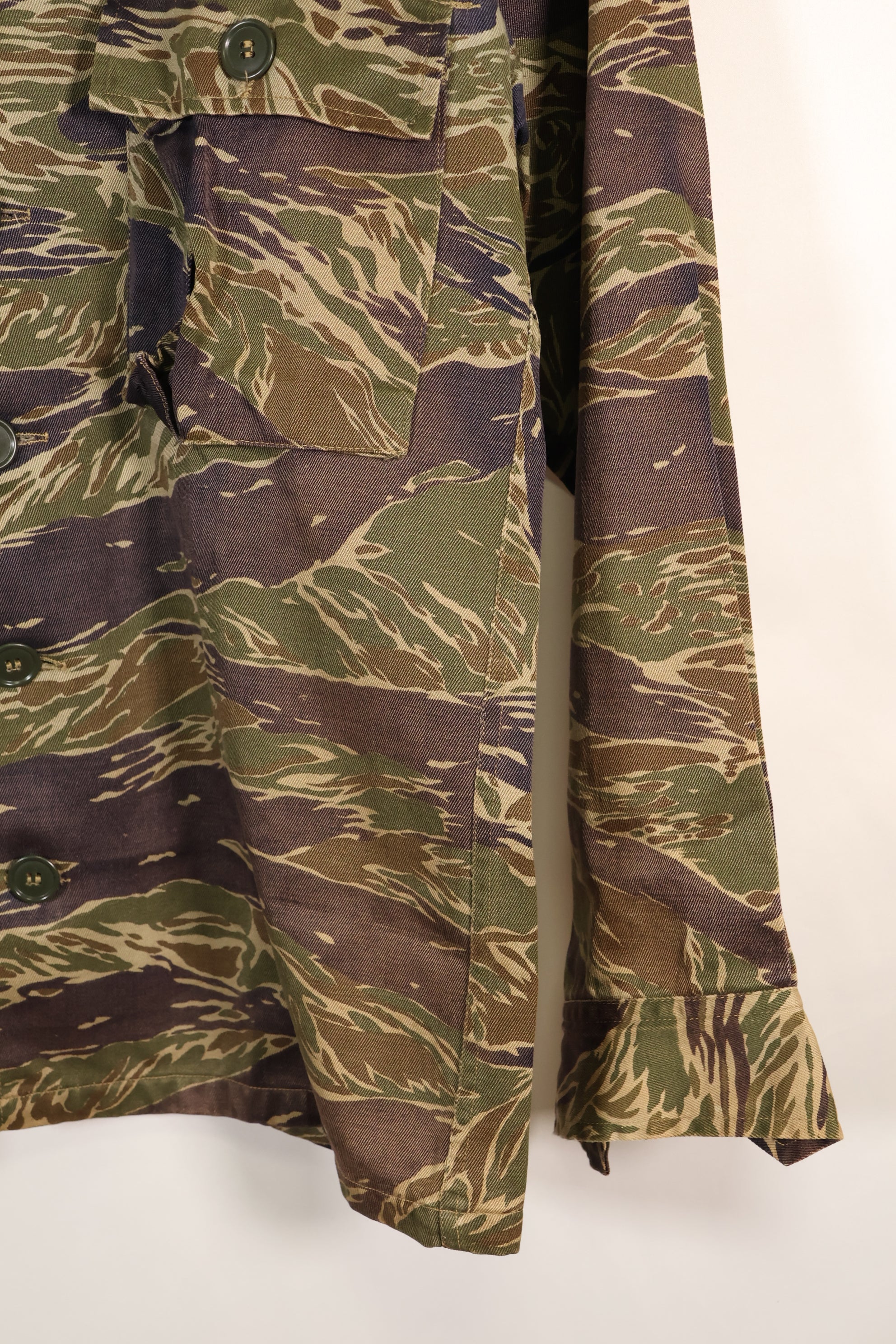 1960's semi Japanese silver tiger shirt, Asian cut, little fading, used.