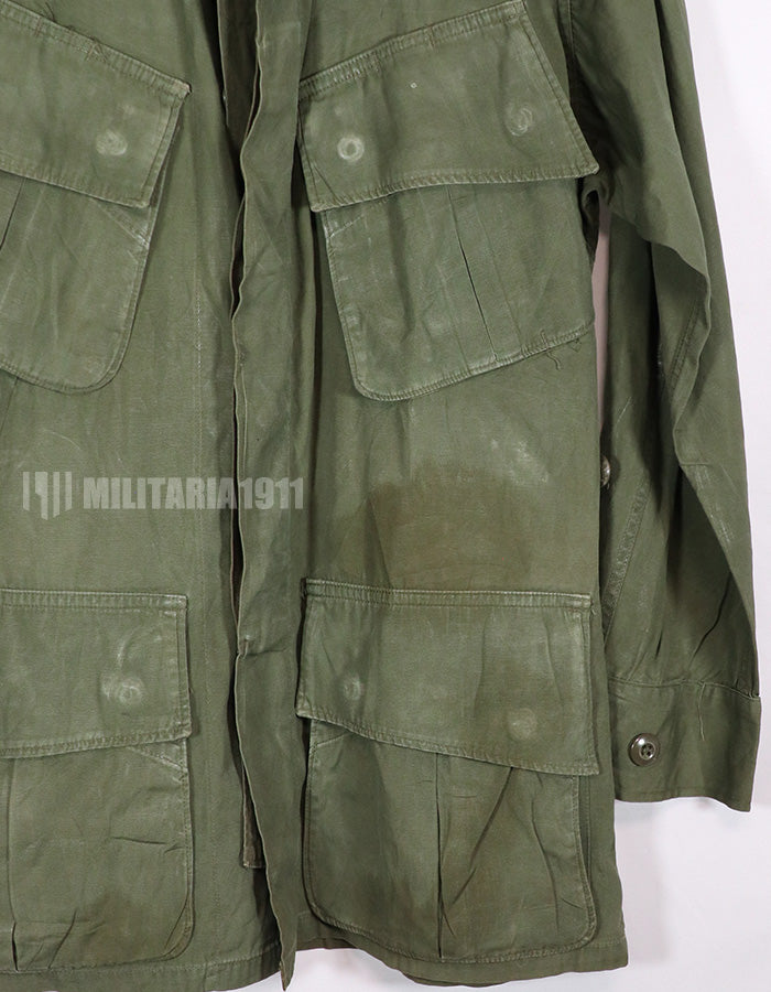 Real 2nd Model Jungle Fatigue Jacket, stained, poor condition.