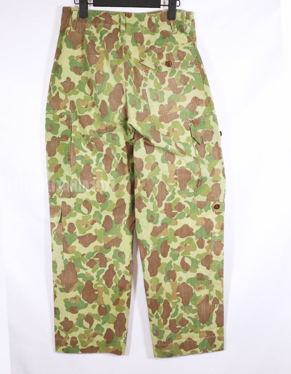 Unknown authenticity, real fabric, unknown era, Frogskin "Duck Hunter" pants, good condition.